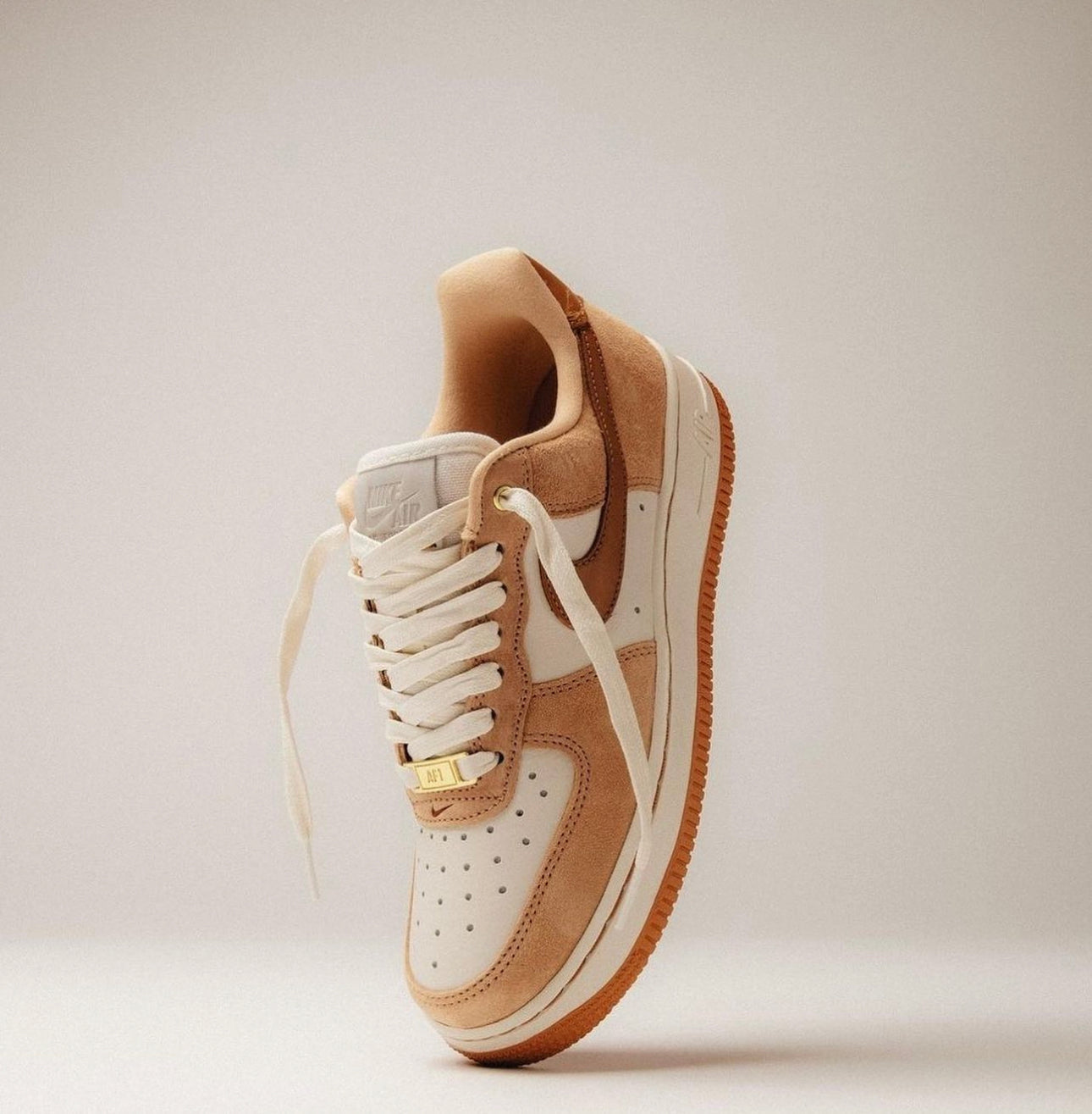 Airforce 1 Low “ Vachetta Tan “