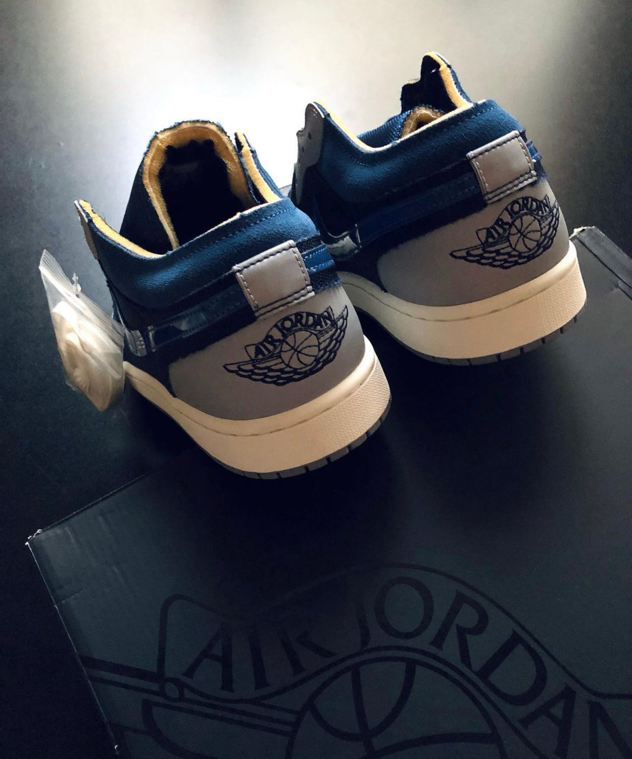 Air Jordan 1 Low Craft “ Inside Out Obsidian “