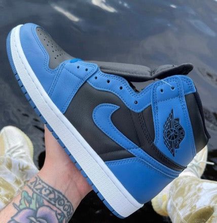 WMNS Air Jordan 1 High “Dark Marina Blue”