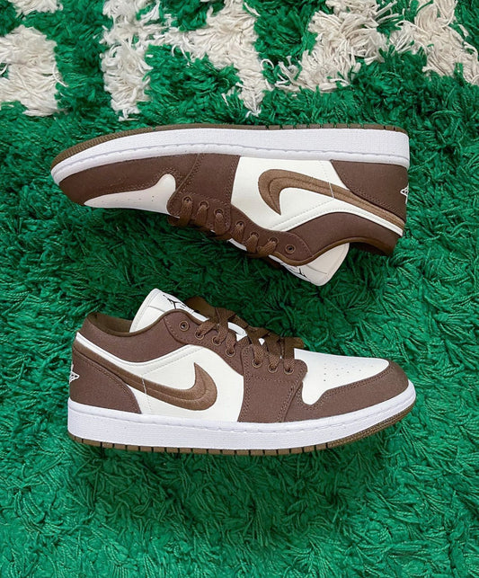 Air Jordan 1 Low SE “ Light Olive “