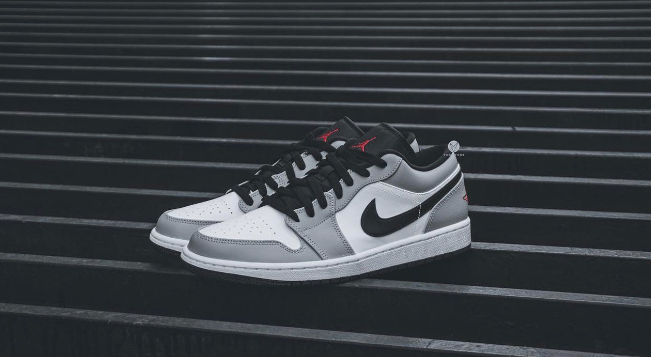 WMNS Air Jordan Retro 1 Low “ Light Smoke Grey”