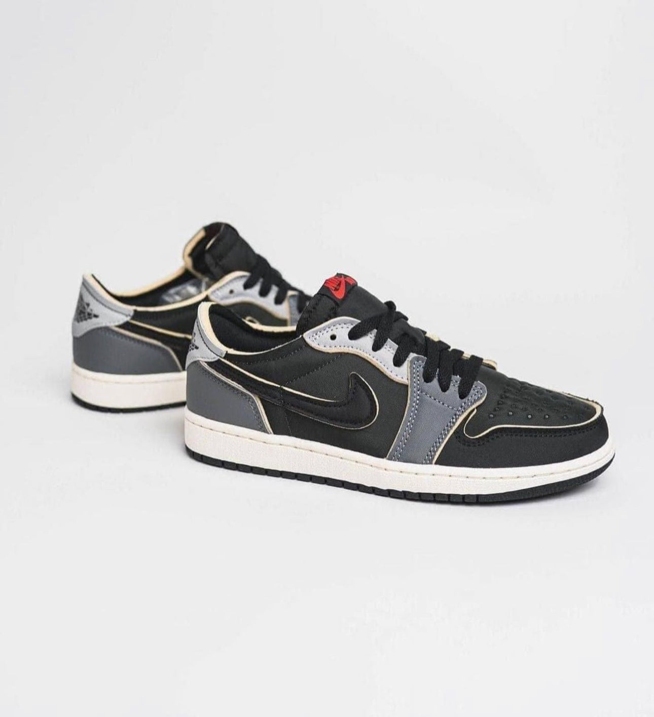 Air Jordan 1 Low Ex “ Dark Smoke Grey “