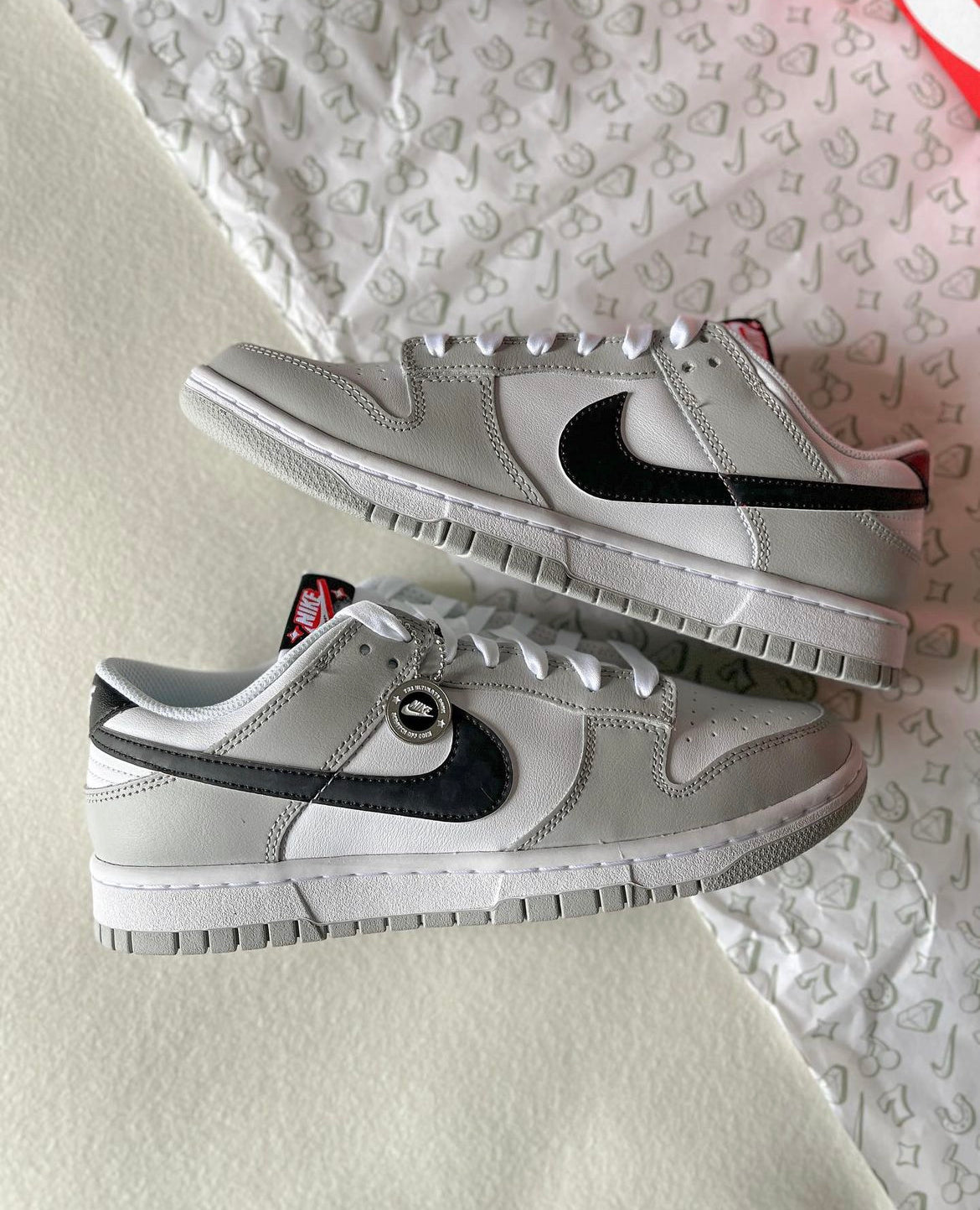 Dunk Low SE “ Lottery Grey “