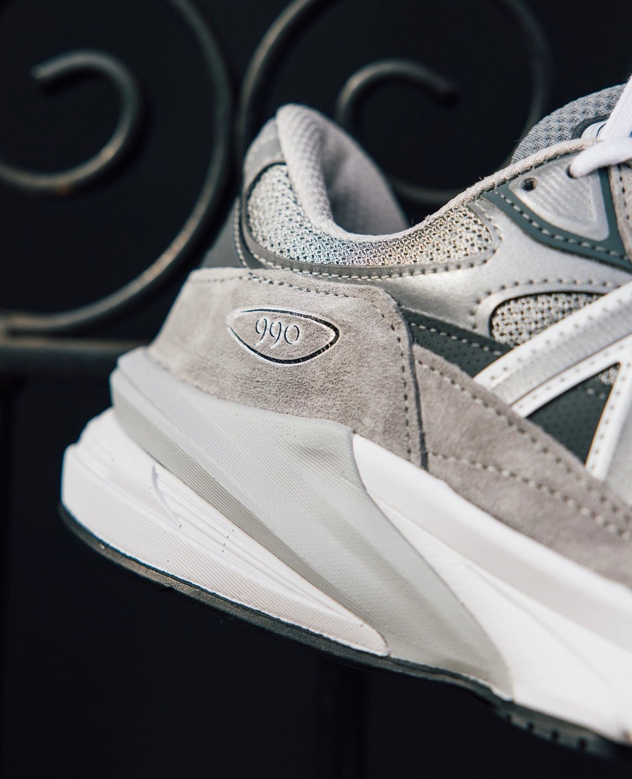 New Balance 990 v6 Grey