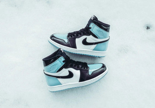 Air Jordan Retro 1 High “ UNC Patent”