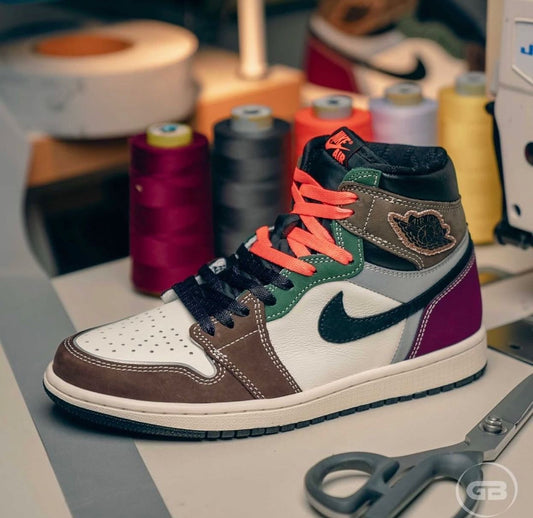 Air Jordan 1 High HandCrafted ( Close to UA )