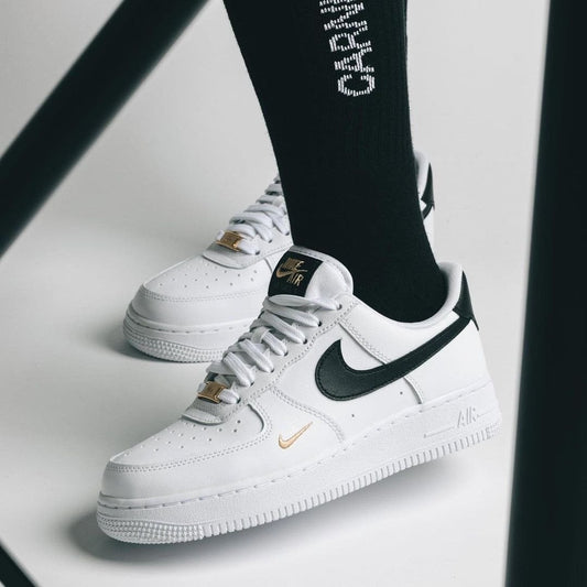 Airforce 1 Low 07 Essential White / Black