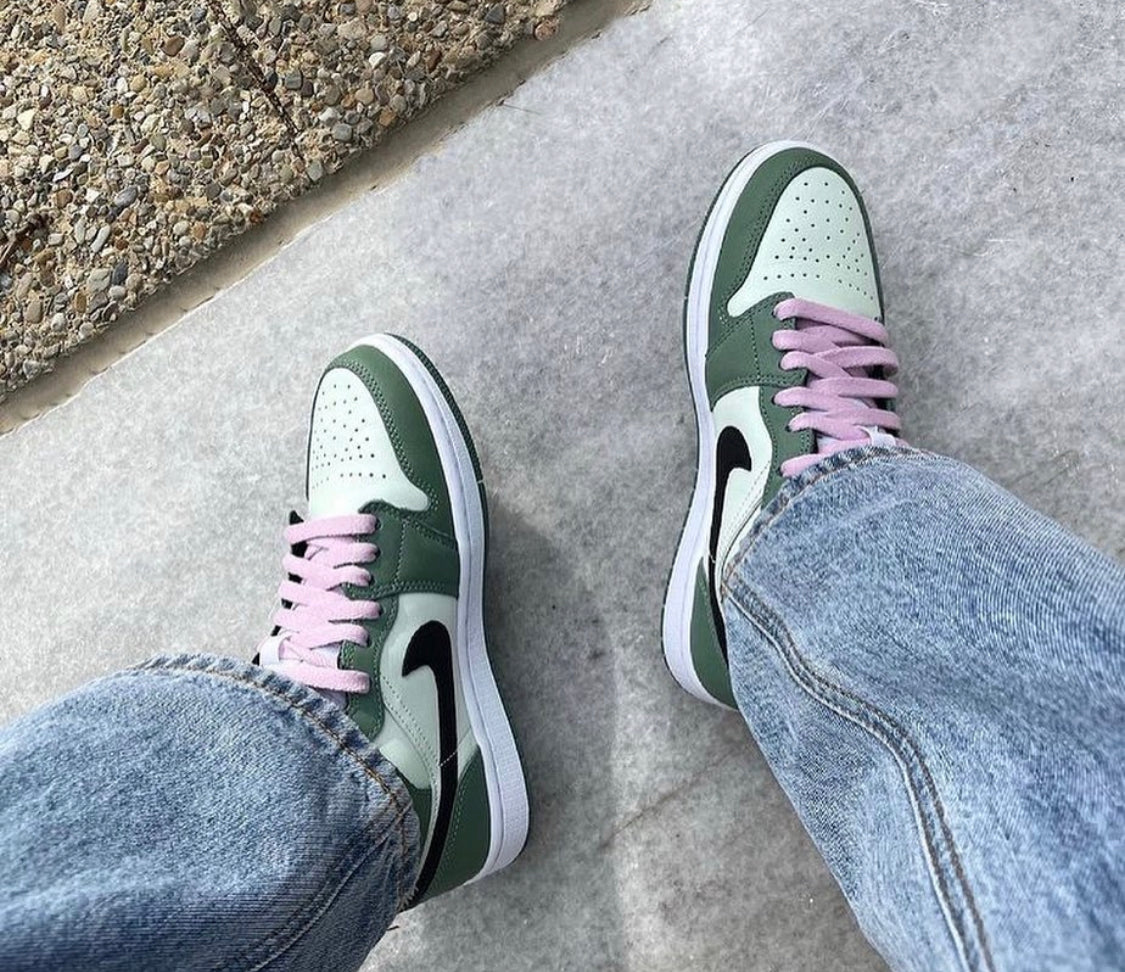 Air Jordan 1 Mid SE “ Dutch Green “