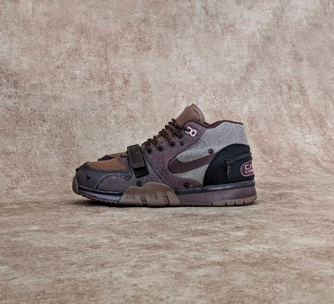 Air Trainer 1 SP x Travis Scott “ Light chocolate”