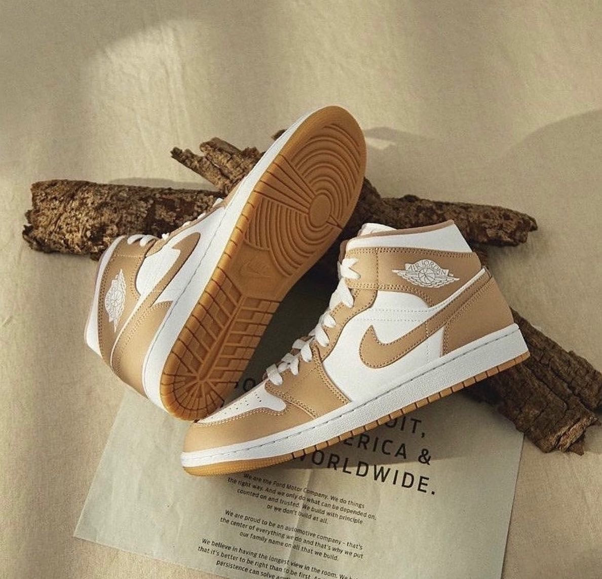 Air Jordan 1 Mid “Tan Gum”