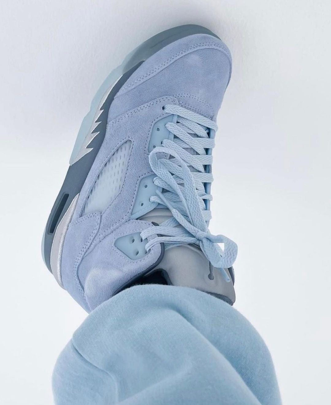 Air Jordan 5 Retro “ Blue Bird “