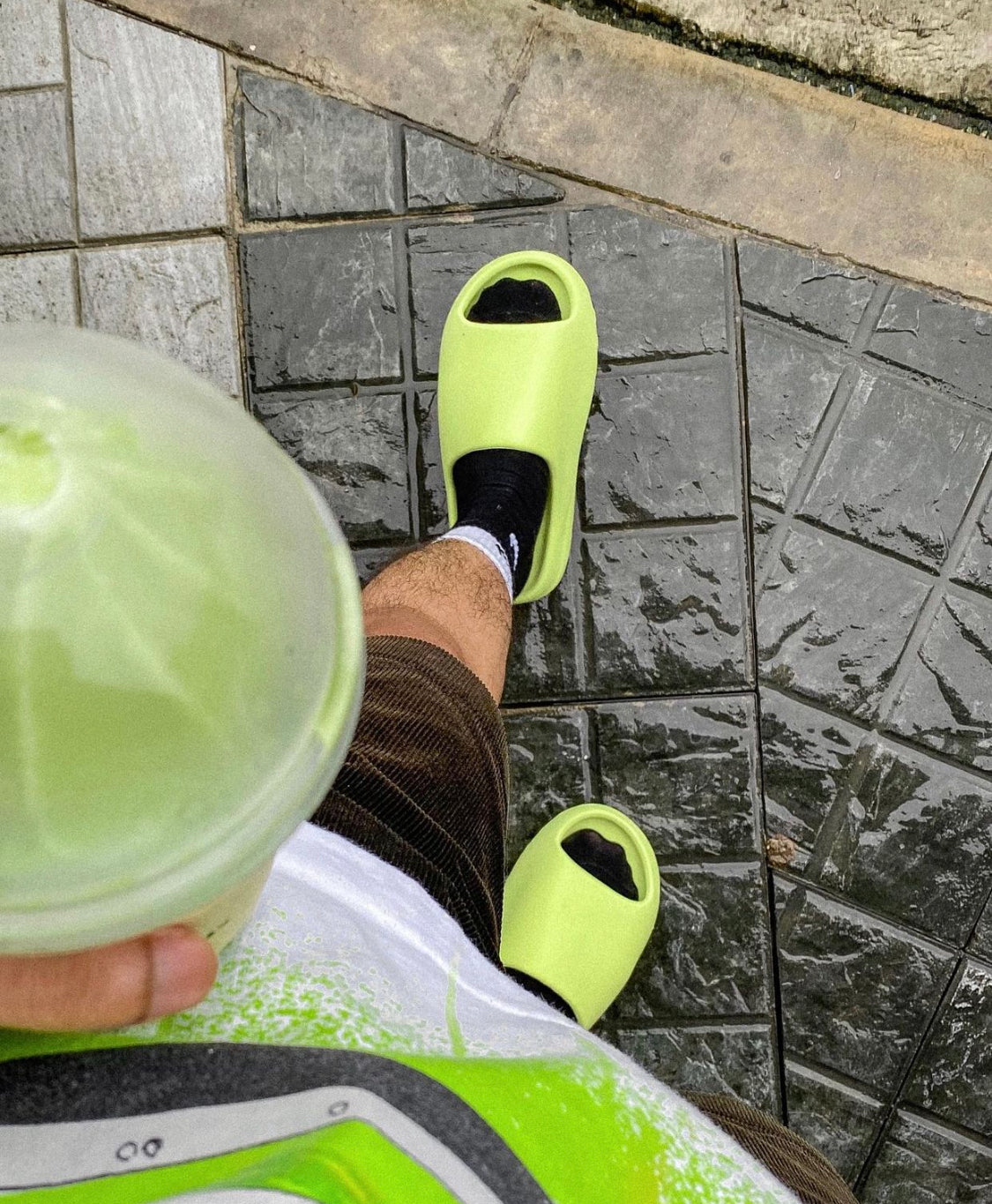 Yeezy Slides “ Glow Green ”