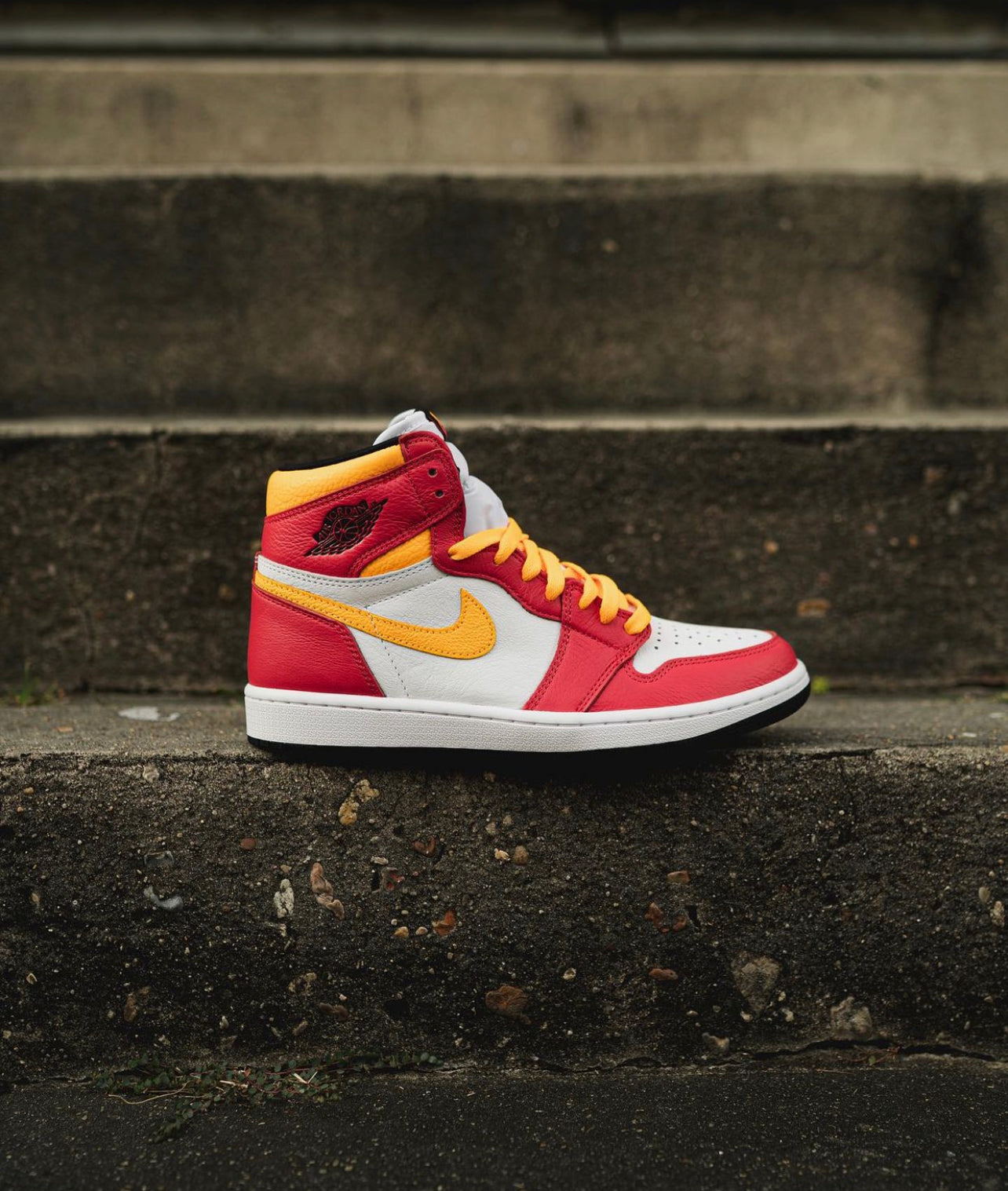 Air Jordan 1 High “Light Fusion Red”