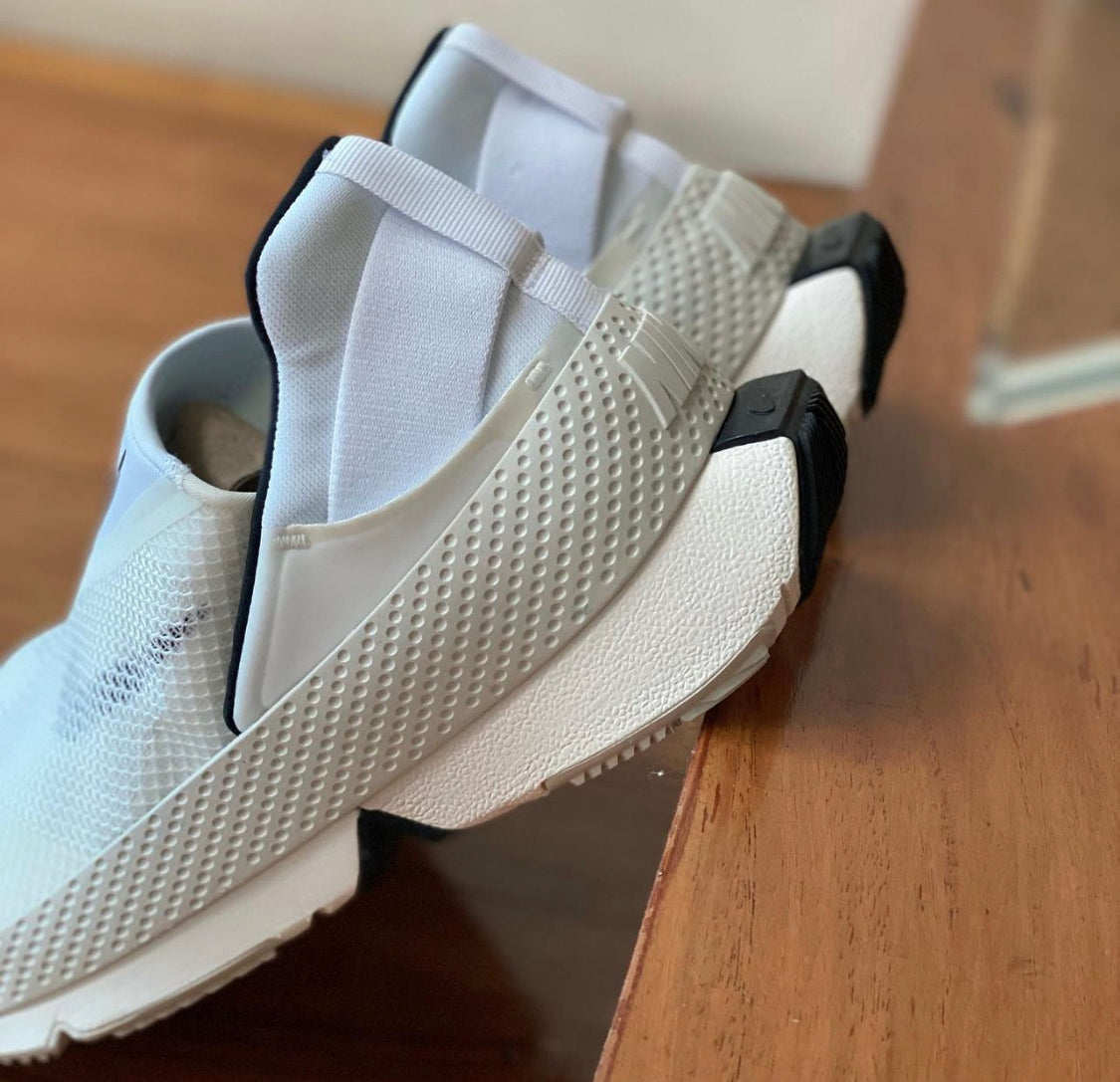 Go Flyease “ Slip on “ ( Triple White )