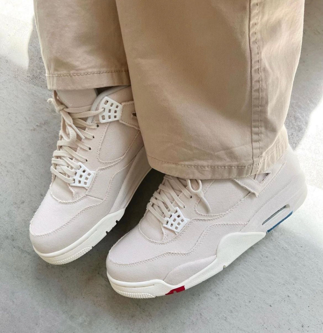 Air Jordan 4 “ Blank Canvas “