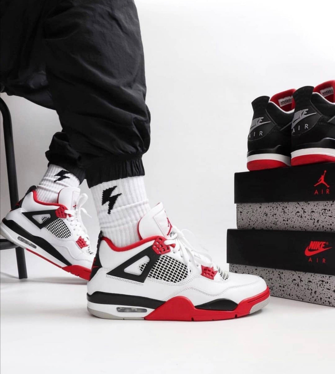 Air Jordan 4 Retro “Fire Red”