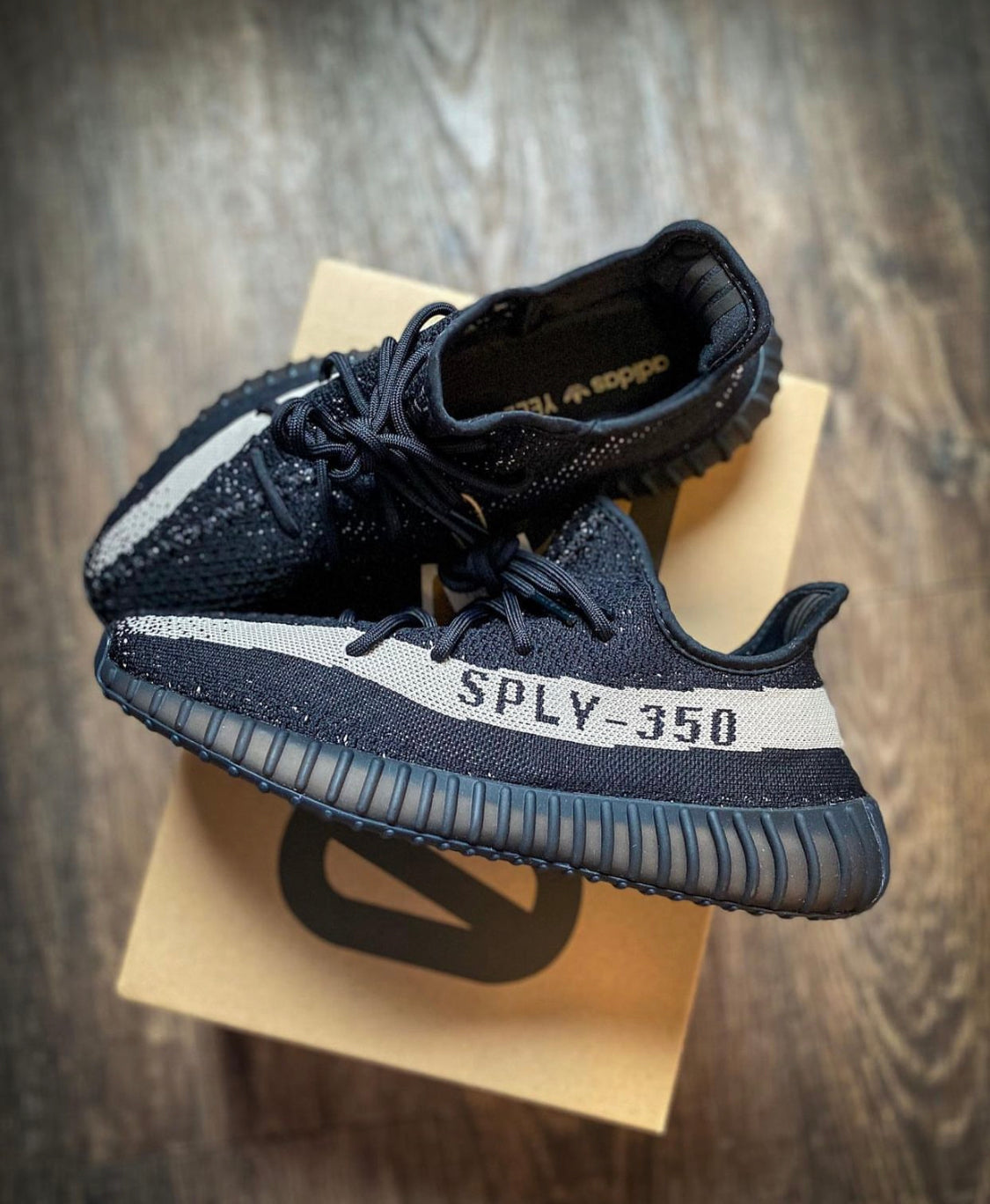 Yeezy Boost 350 V2 Oreo