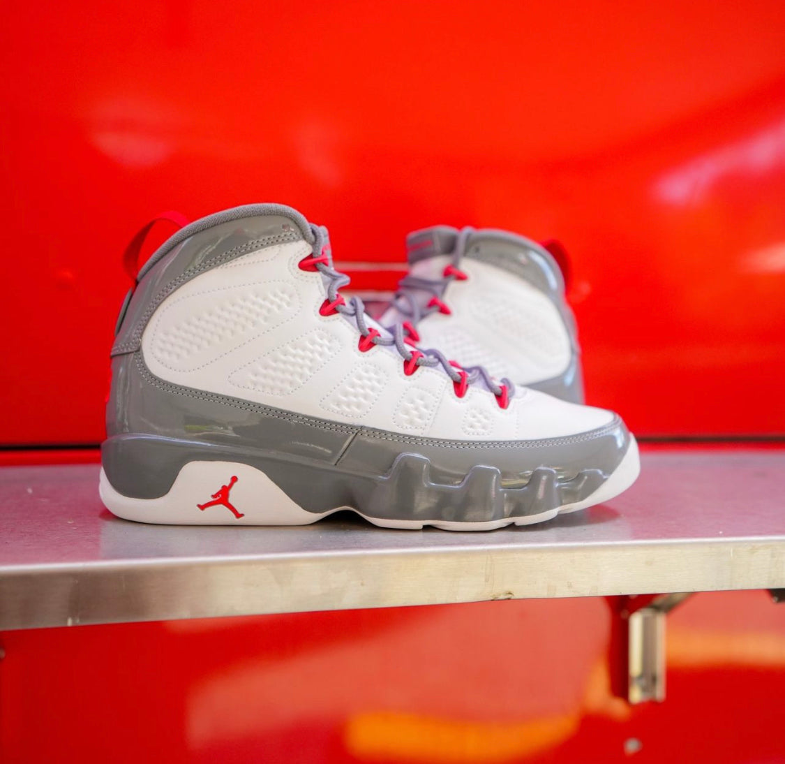 Air Jordan 9 Retro “ Fire Red “