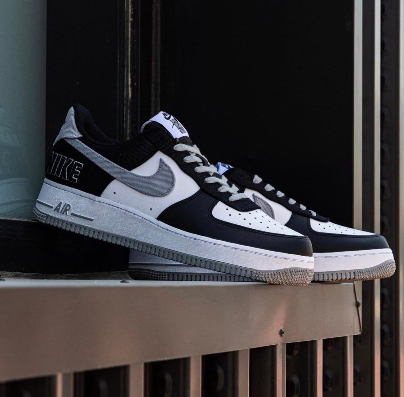 Airforce 1 Low “ EMB Raiders “