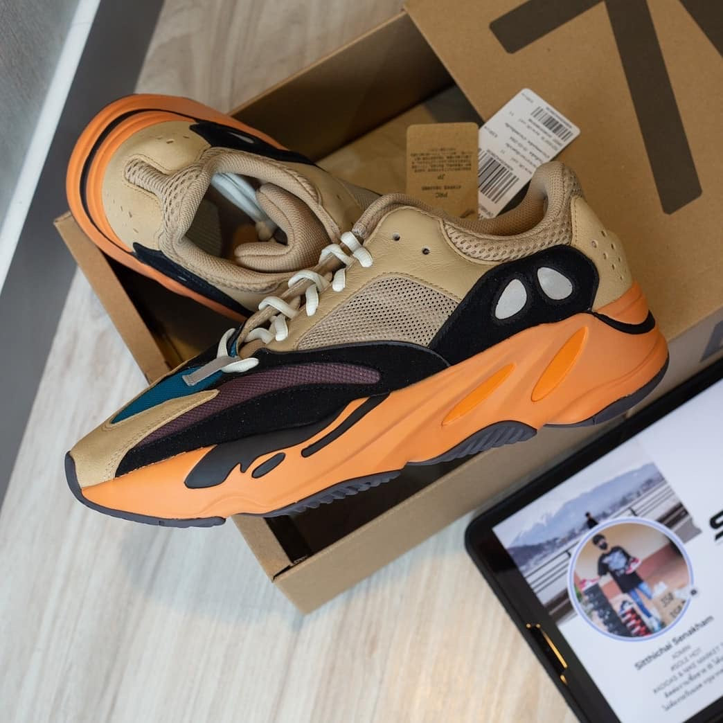 Yeezy Boost 700 “ Enflame Amber “