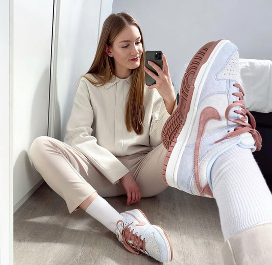 WMNs Dunk Low “ Fossil Rose “