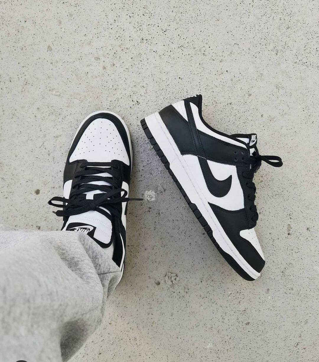 Dunk Low “ Panda ”