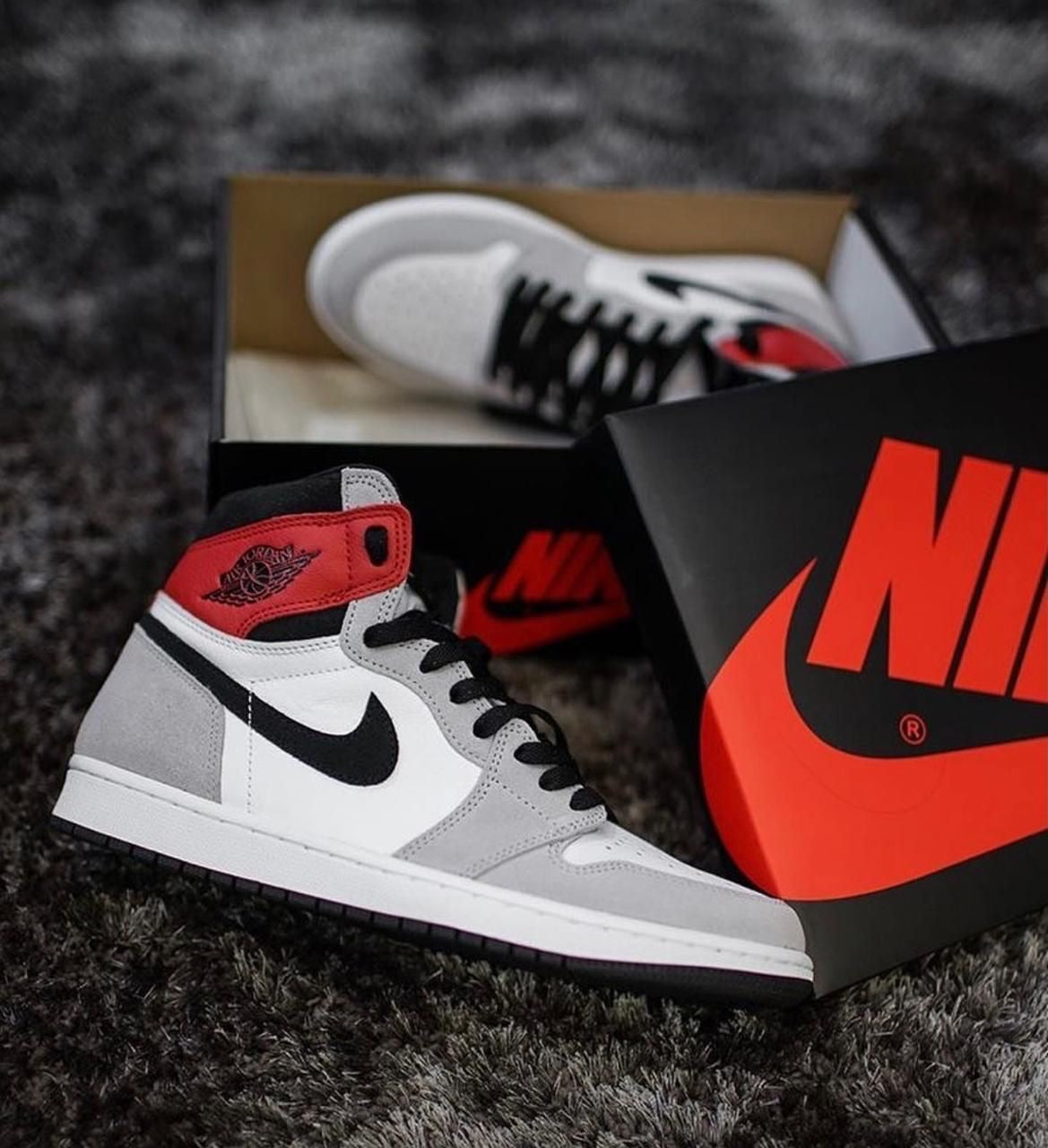 Air Jordan Retro 1 High “Smoke Grey”