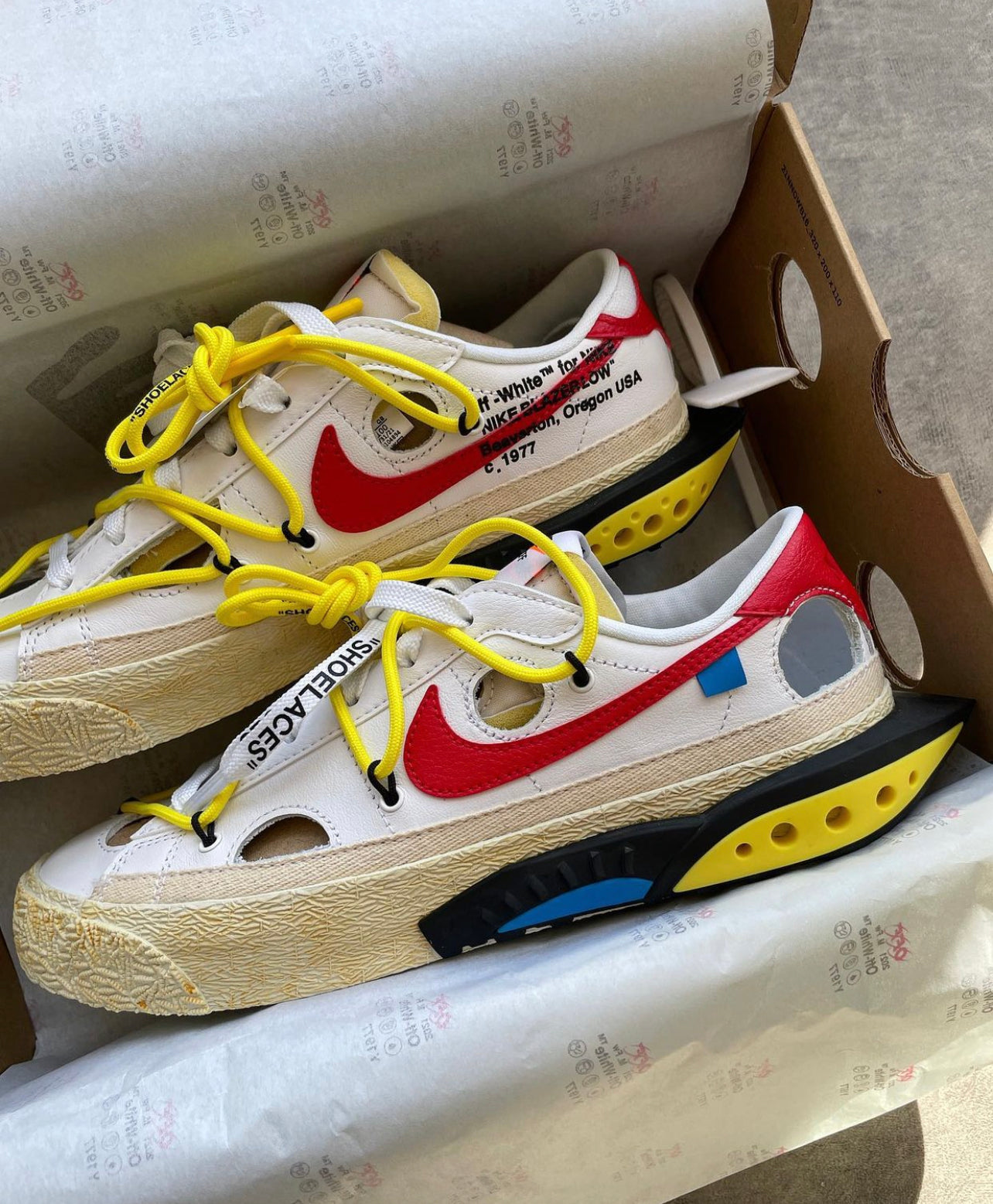 Off-White x Blazer Low “White & University Red”