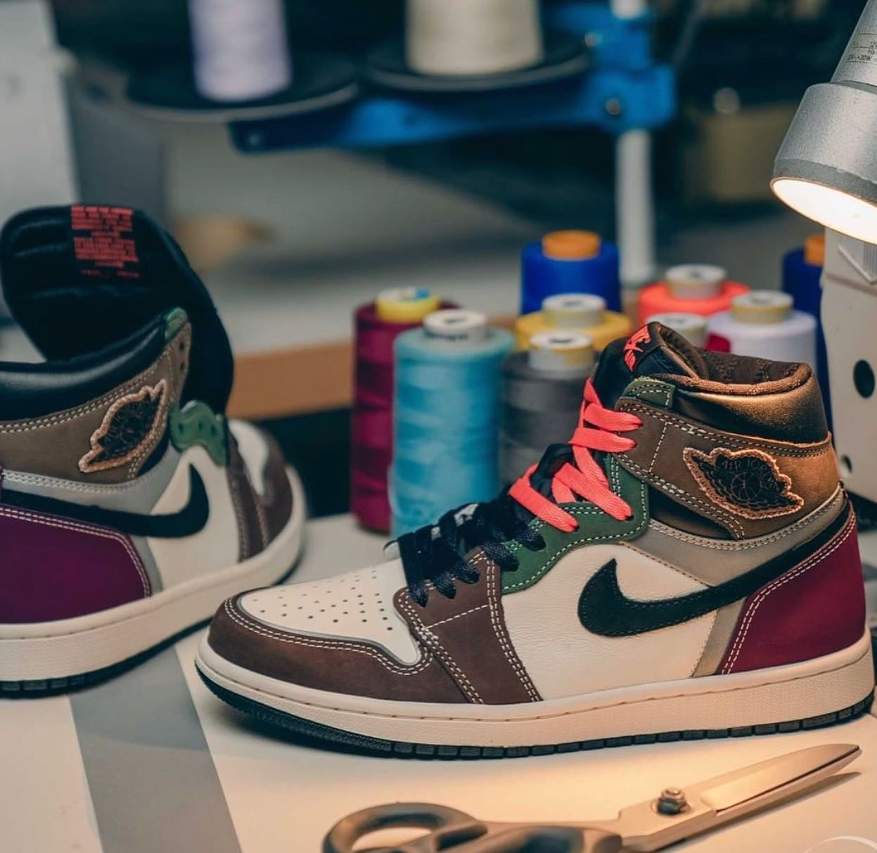 Air Jordan 1 High HandCrafted ( Close to UA )