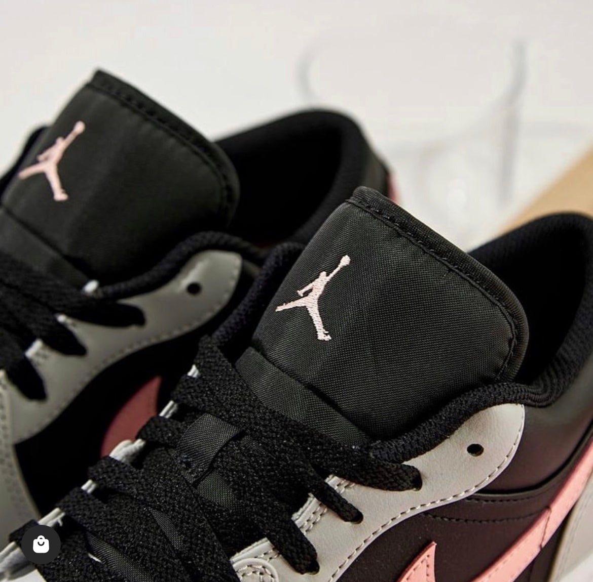 Air Jordan 1 Low “ Grey Pink Black “