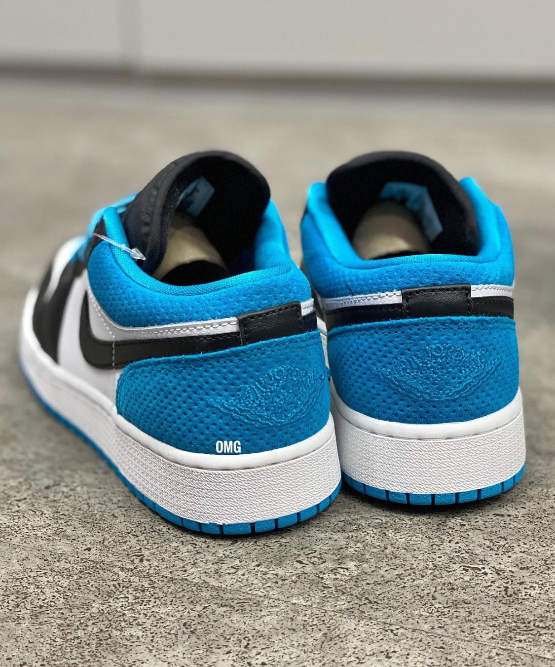 Air Jordan 1 Low “ Laser Blue “