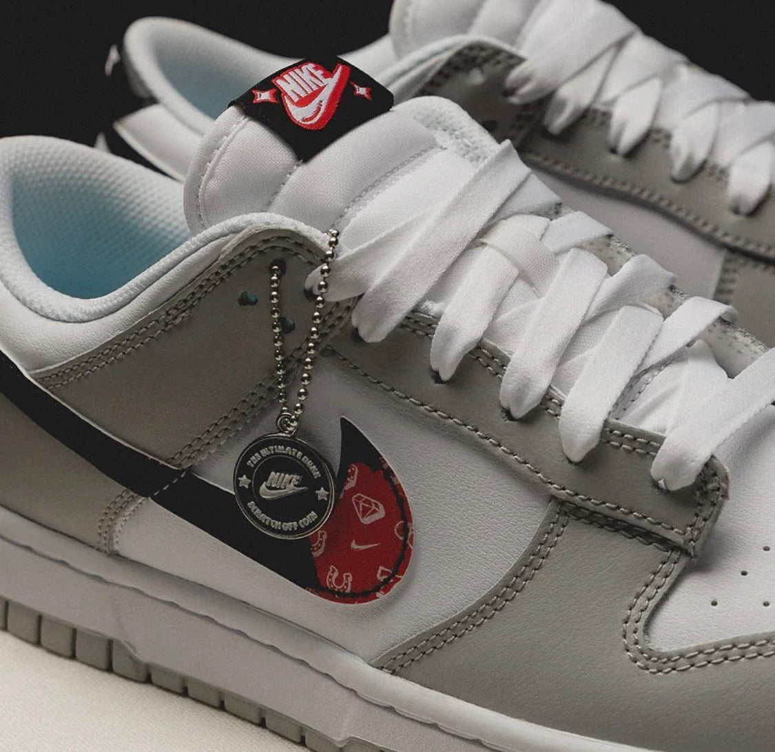 Dunk Low SE “ Lottery Grey “