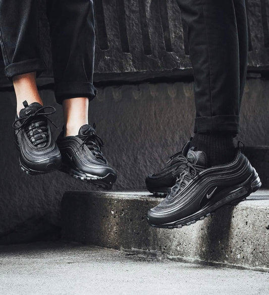 Airmax 97 “Triple Black”