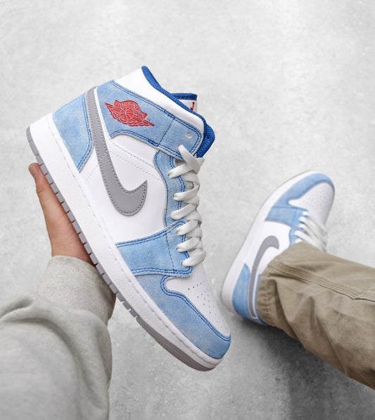 Air Jordan 1 Mid “ French Blue “