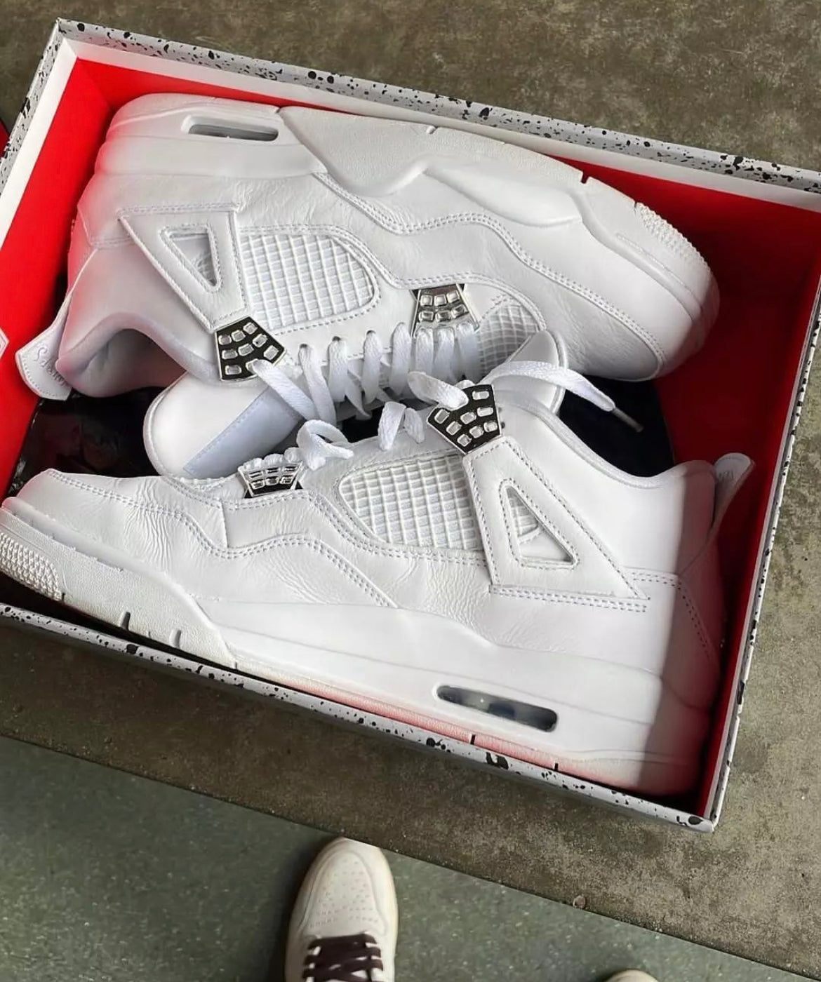 Air Jordan 4 “ Pure Money ”