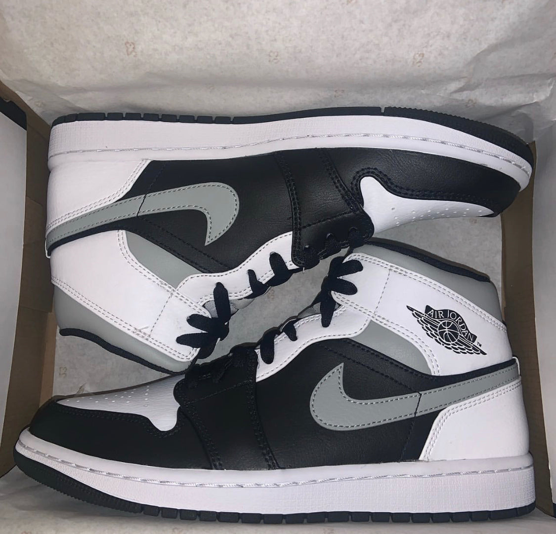 WMNS Air Jordan Retro 1 Mid “ White Shadow ”