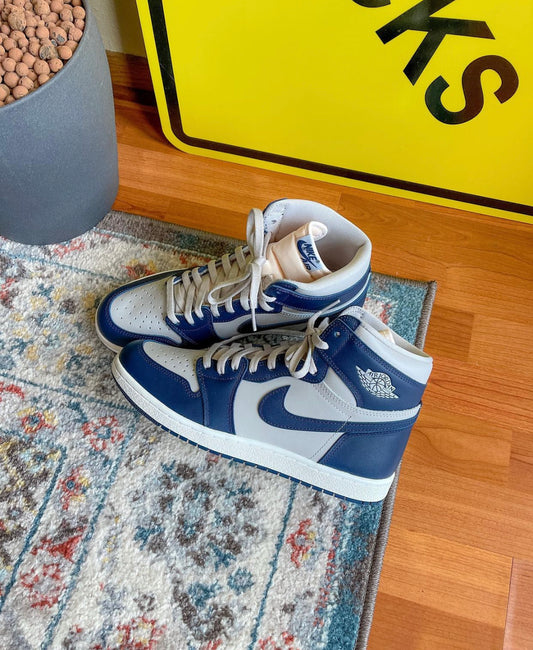 Air Jordan Retro 1 High “ 85 Georgetown ”