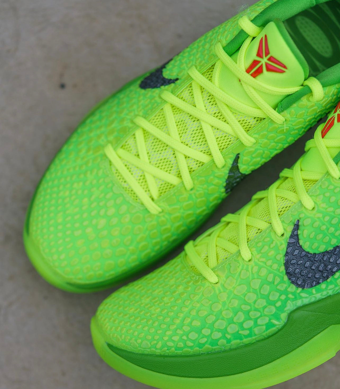 Kobe 6 Proto “Grinch”