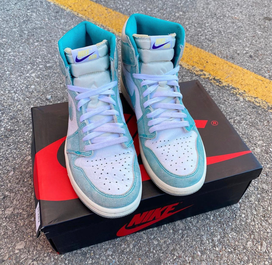 Air Jordan 1 High “Turbo Green”